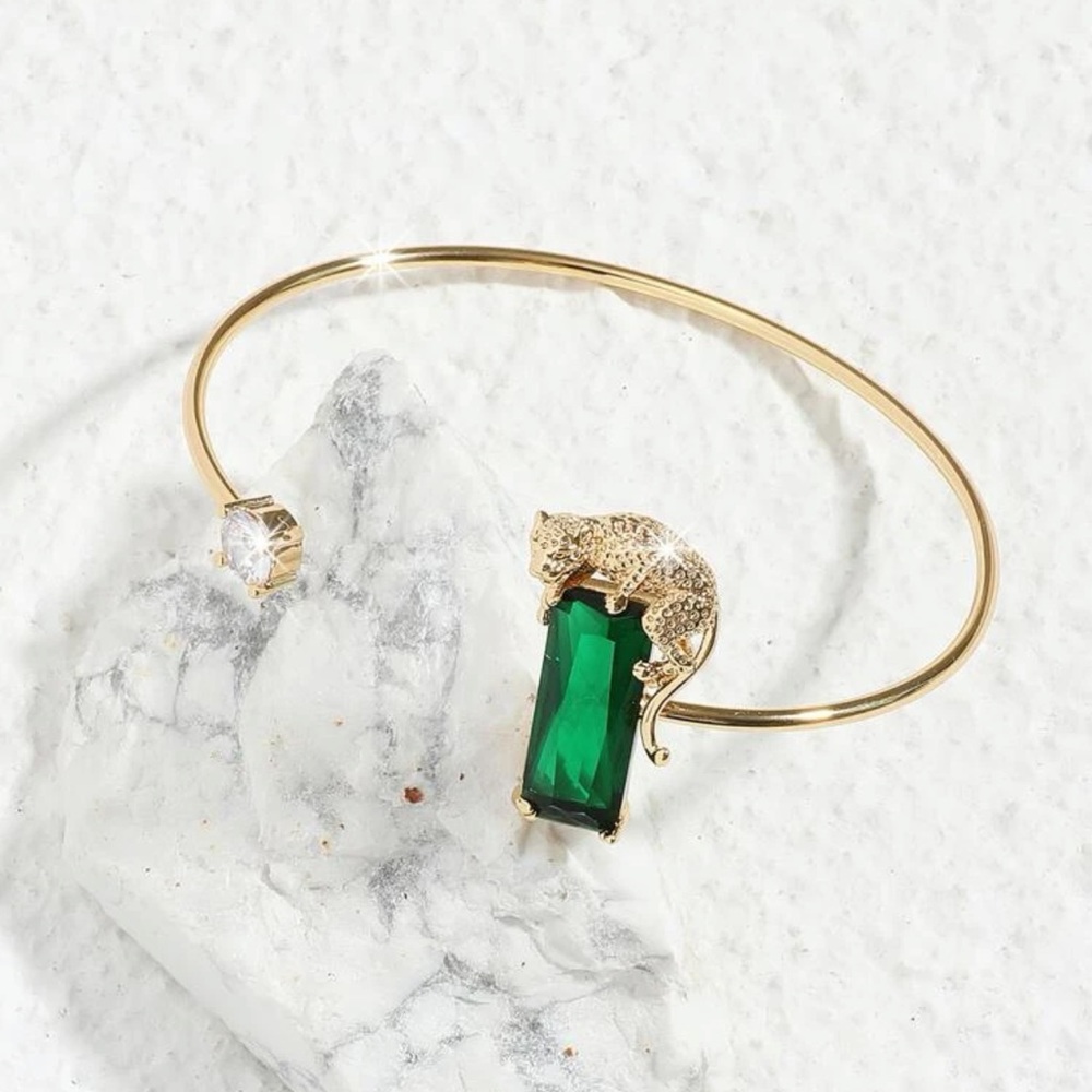 Brand new 18k gold plated cuff bangle